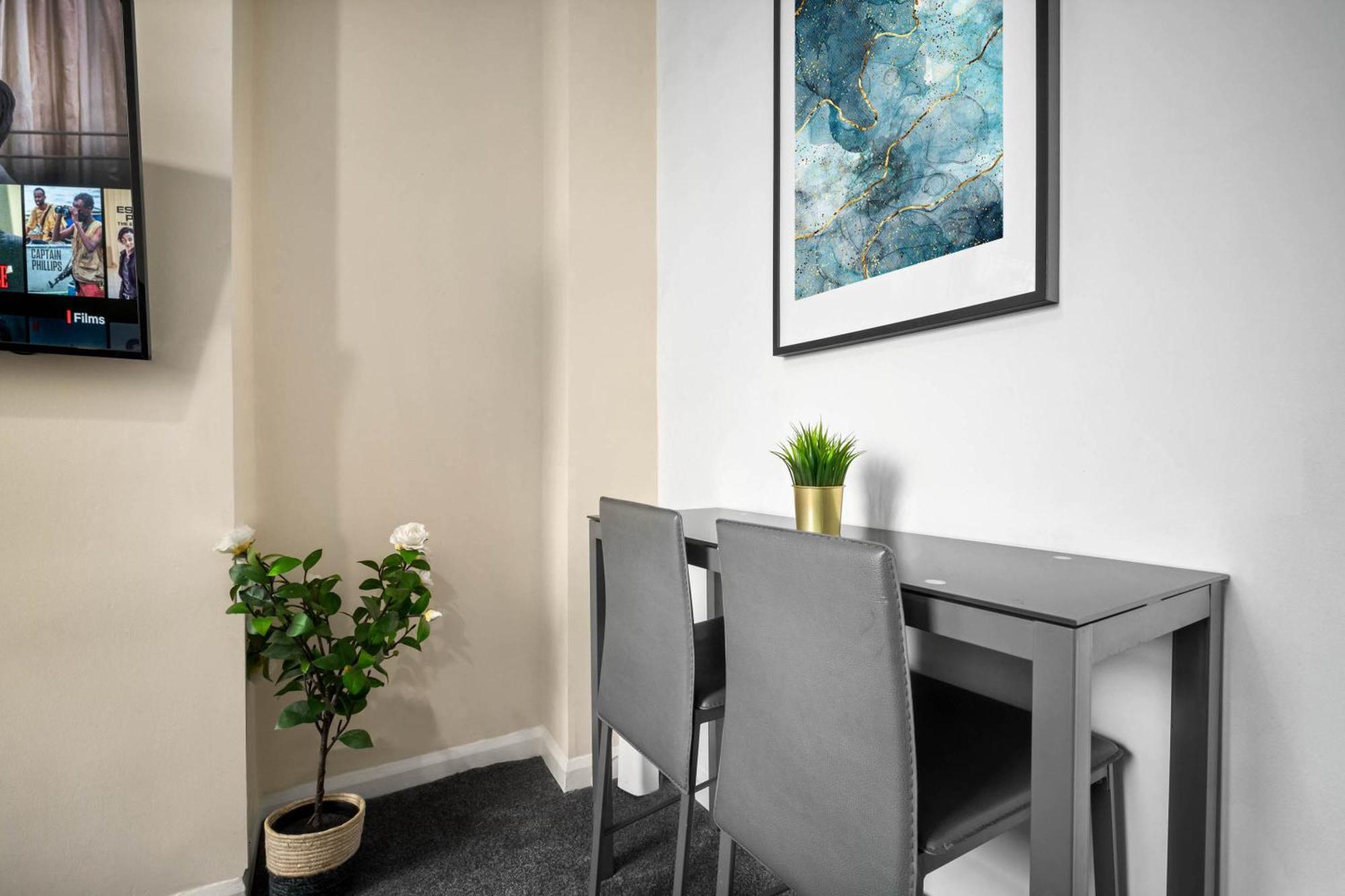 Two Bedroom Apartment - Single Beds - Accommodates 3 - Street Parking - Top Rated -Wbb West Bromwich Exterior foto